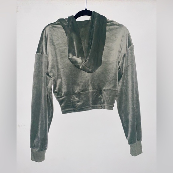 GREEN VELOUR TRACKSUIT - Picture 2 of 4